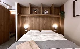 Urbandream Gothic Aartments & Studios